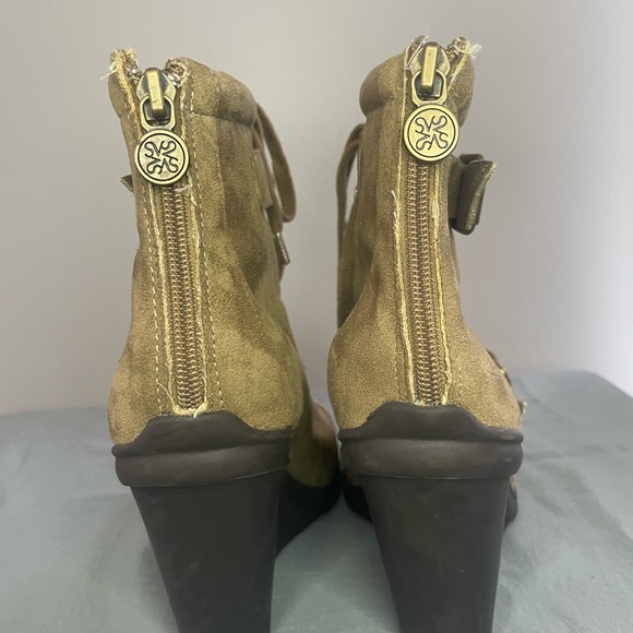 Simply Vera Vera Wang Casual Boots Wedge Lace Up Buckles Womens 6.5 - Picture 6 of 6